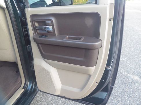 Used 2011 RAM 1500 Classic SLT AWD/4WD image 16
