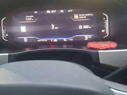 Used 2022 Volkswagen Atlas SEL Premium image 5