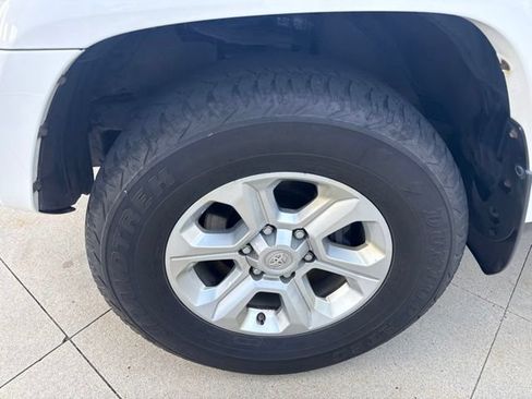 Used 2019 Toyota 4Runner SR5 Premium AWD/4WD image 12