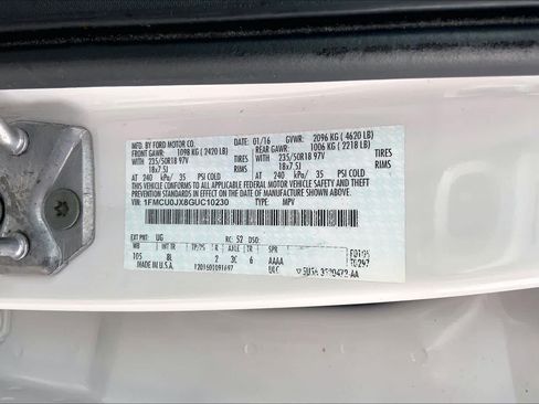 Used 2016 Ford Escape Titanium FWD image 36