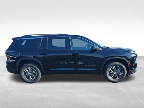New 2027 Chevrolet Traverse LT FWD image 6