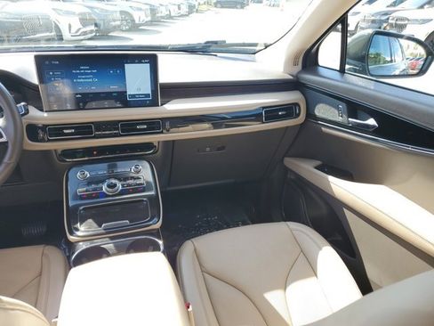 Certified 2023 Lincoln Nautilus Reserve image 19