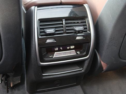 Used 2019 BMW X5 xDrive40i w/ M Sport Package image 27