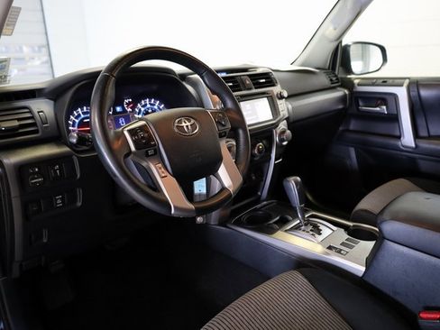 Used 2014 Toyota 4Runner SR5 image 4