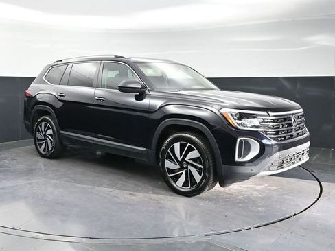 Used 2025 Volkswagen Atlas SEL AWD/4WD image 3