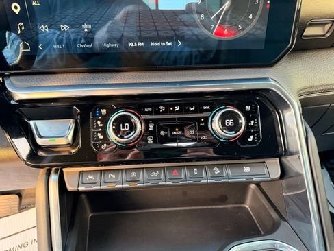 Used 2024 GMC Sierra 1500 Denali AWD/4WD image 28