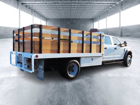 Used 2022 Ford F550 XL w/ Power Equipment Group image 3