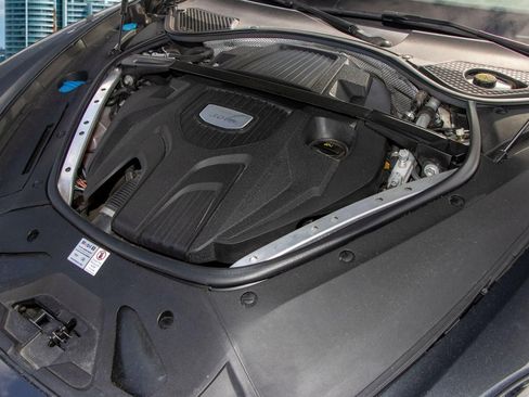 Used 2019 Porsche Panamera 4 AWD/4WD image 36