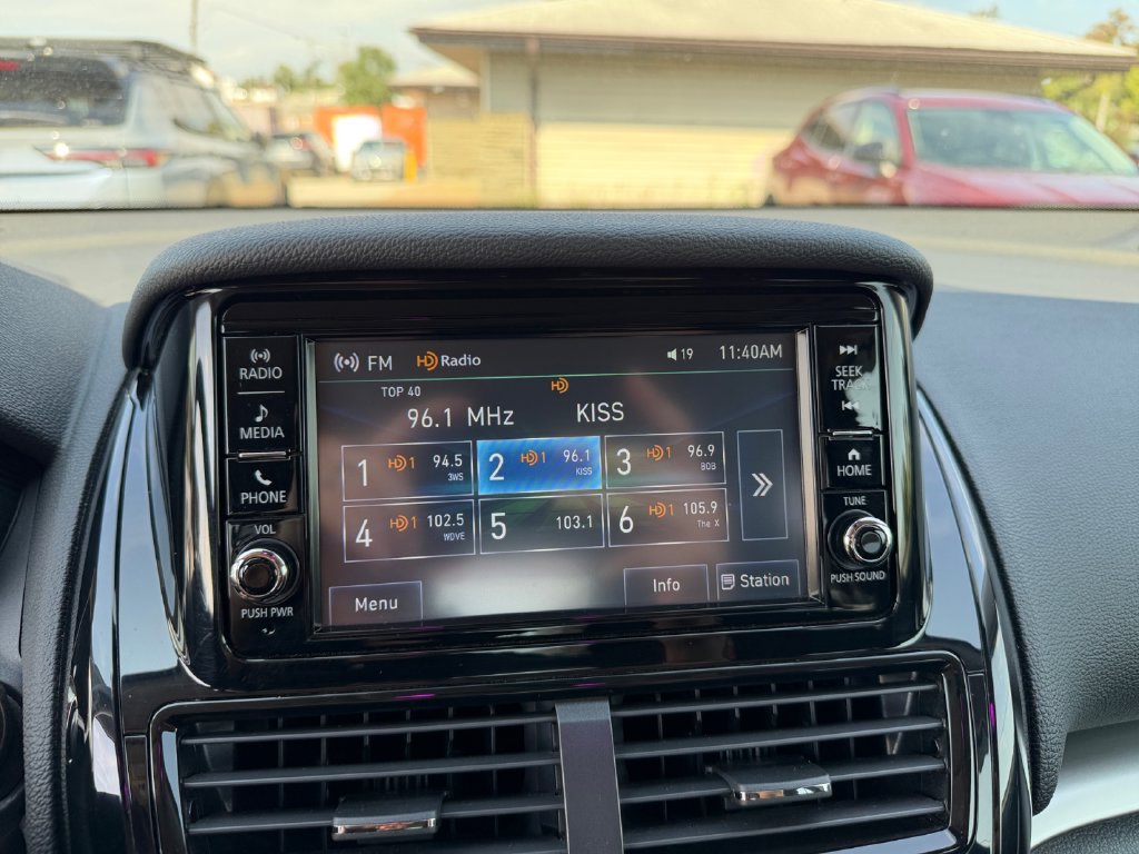 Used 2024 Mitsubishi Eclipse Cross ES AWD/4WD image 17