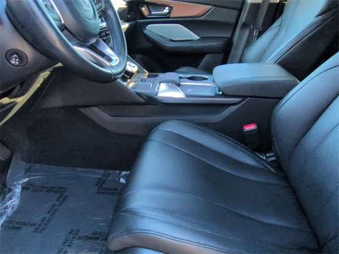 Used 2022 Acura MDX FWD image 17