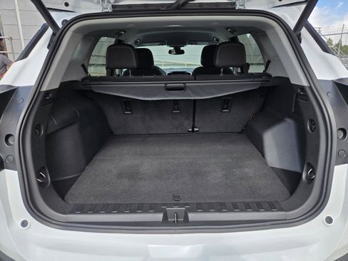 Used 2023 GMC Terrain SLE w/ Driver Convenience Package image 25