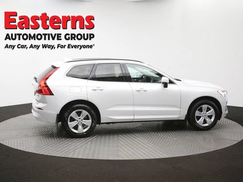 Used 2022 Volvo XC60 B5 Momentum AWD/4WD image 46