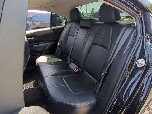 Used 2020 Toyota Corolla XLE image 24