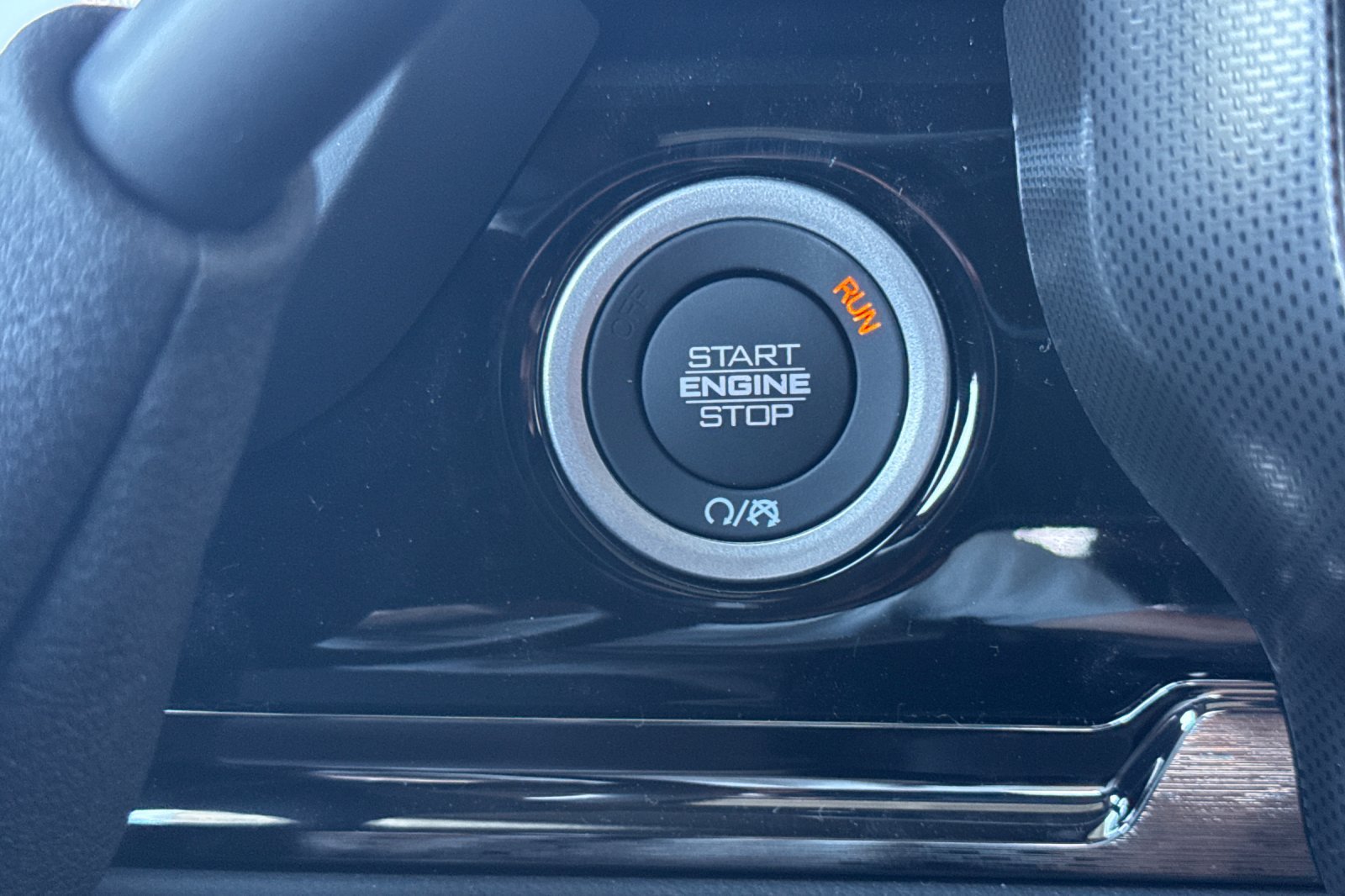 New 2026 RAM 2500 Limited AWD/4WD image 21