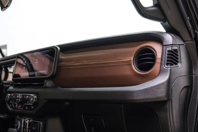Used 2025 Jeep Gladiator Sport AWD/4WD image 71