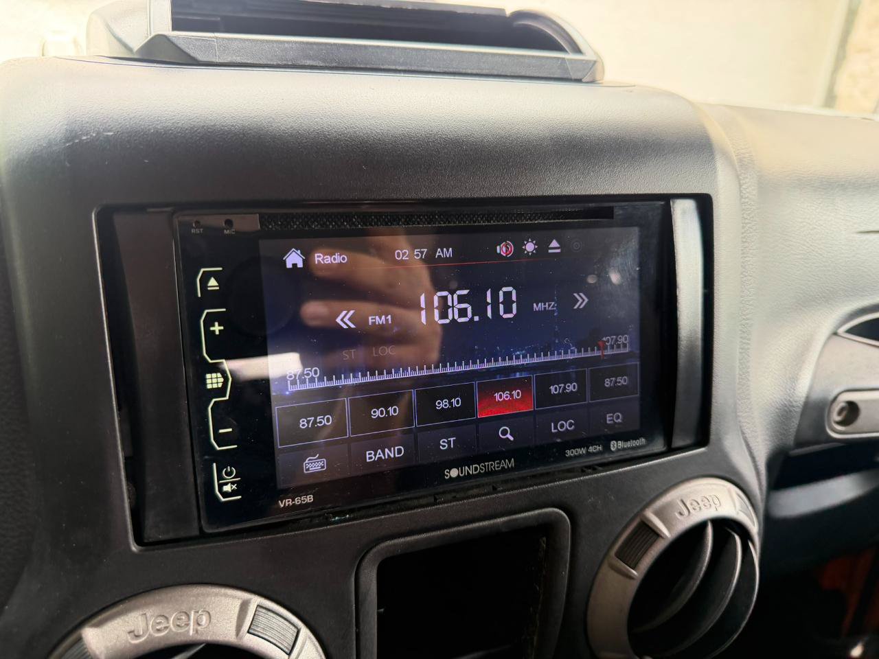 Used 2013 Jeep Wrangler Sport AWD/4WD image 29