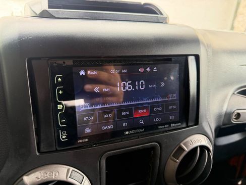 Used 2013 Jeep Wrangler Sport AWD/4WD image 29