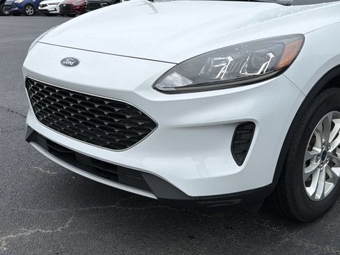 Used 2022 Ford Escape SE w/ Convenience Package FWD image 16