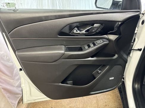 Certified 2022 Chevrolet Traverse RS image 25