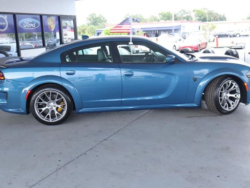 Used 2022 Dodge Charger SRT Hellcat RWD image 4