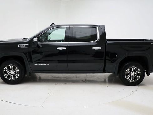 Used 2025 GMC Sierra 1500 SLT AWD/4WD image 6