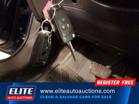 Used 2013 Chevrolet Sonic LT image 22