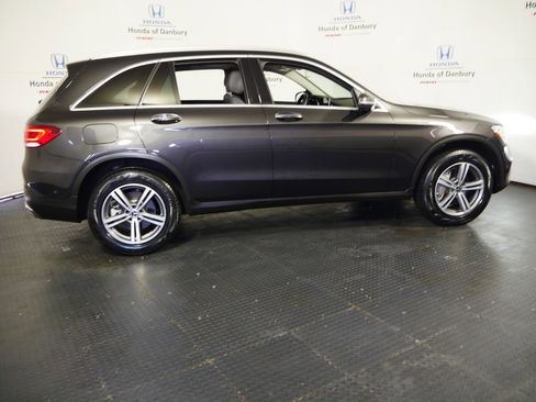 Used 2020 Mercedes-Benz GLC 300 4MATIC image 3