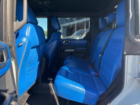 Used 2022 Ford Bronco Wildtrak image 31