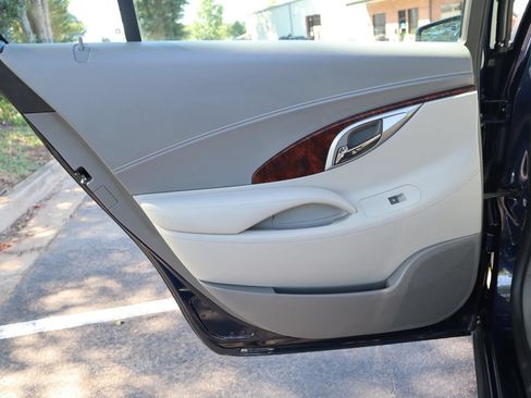 Used 2010 Buick LaCrosse CX FWD image 10