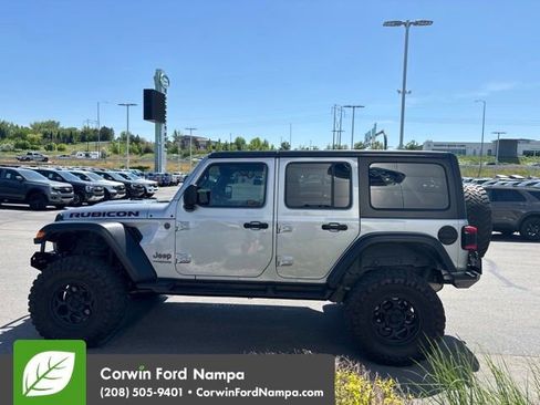 Used 2018 Jeep Wrangler Unlimited Rubicon AWD/4WD image 2