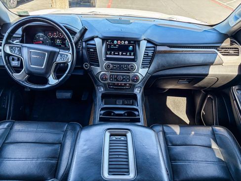 Used 2020 GMC Yukon XL Denali RWD image 21