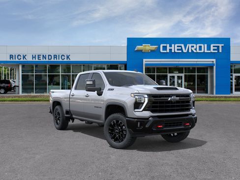 Used 2026 Chevrolet Silverado 2500 LT w/ Trail Boss Package AWD/4WD image 2