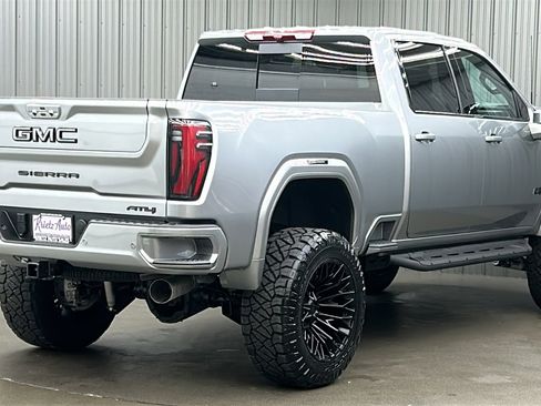 Used 2026 GMC Sierra 2500 AT4 w/ AT4 Preferred Package image 5