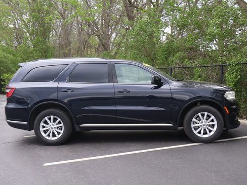 Used 2023 Dodge Durango SXT AWD/4WD image 10