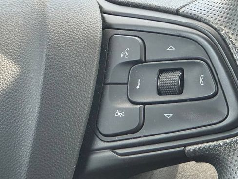 Used 2024 Buick Envista Preferred w/ Convenience II Package FWD image 16