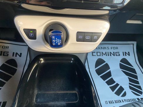 Used 2017 Toyota Prius Prime Plus image 30
