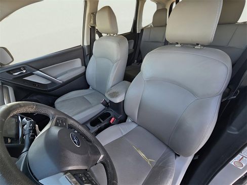 Used 2016 Subaru Forester 2.5i Touring w/ Popular Package #2 image 3