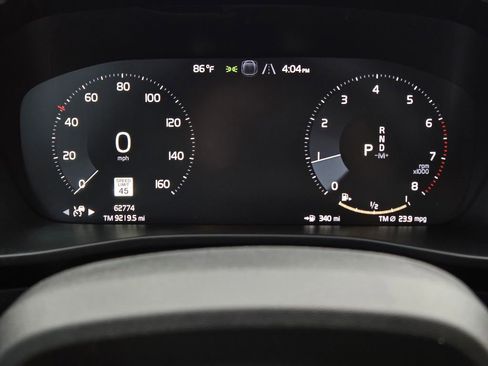 Used 2021 Volvo XC40 T5 R-Design w/ Advanced Package AWD/4WD image 6