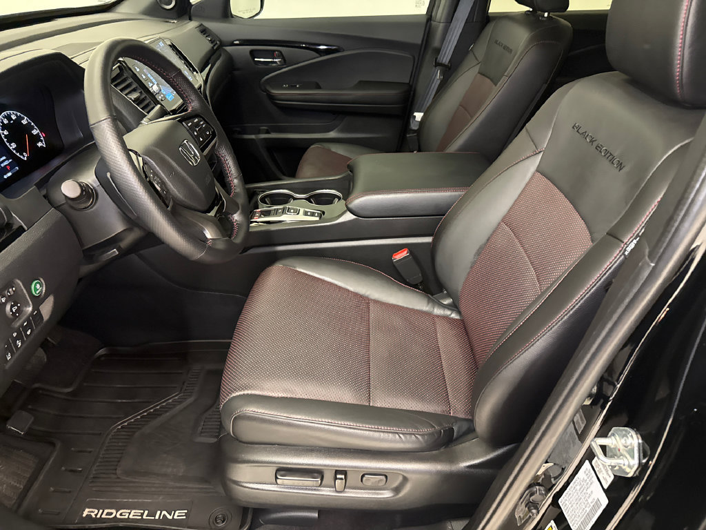 Certified 2025 Honda Ridgeline Black Edition image 18