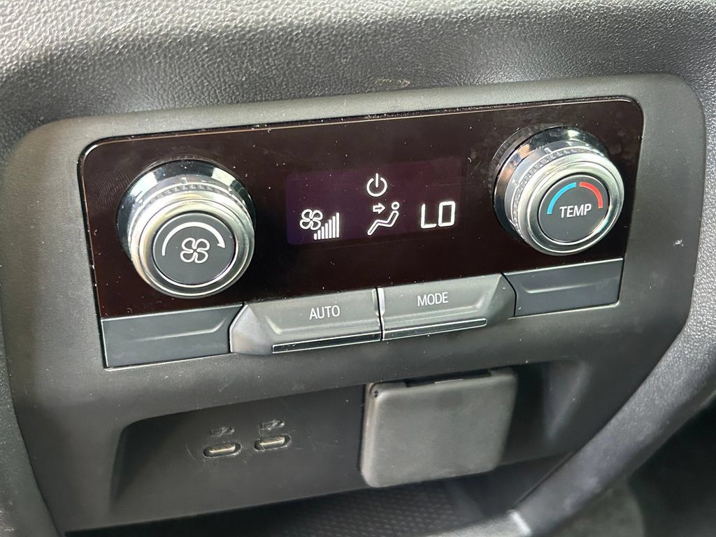 Used 2025 GMC Acadia Elevation FWD image 21