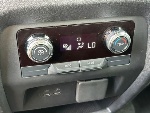 Used 2025 GMC Acadia Elevation FWD image 21