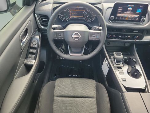 New 2026 Nissan Rogue SV FWD image 11
