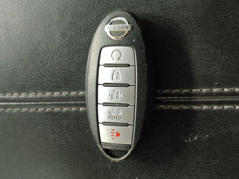 Used 2021 Nissan Sentra SV FWD image 32