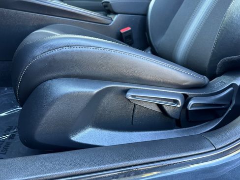 Used 2025 Honda Civic Sport image 15