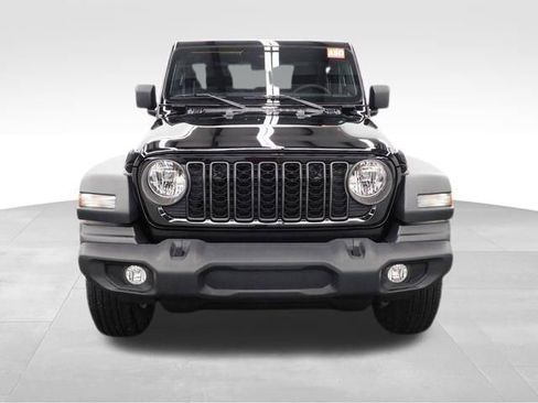 Used 2024 Jeep Wrangler Sport S image 3