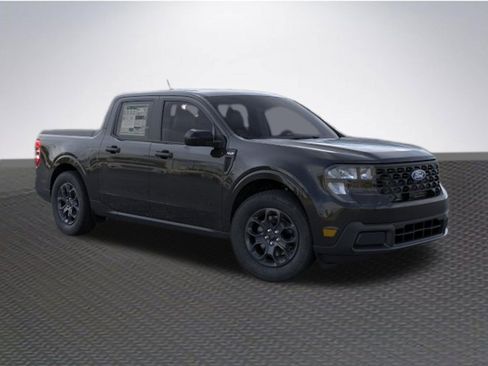 New 2026 Ford Maverick XLT w/ XLT Luxury Package FWD image 7