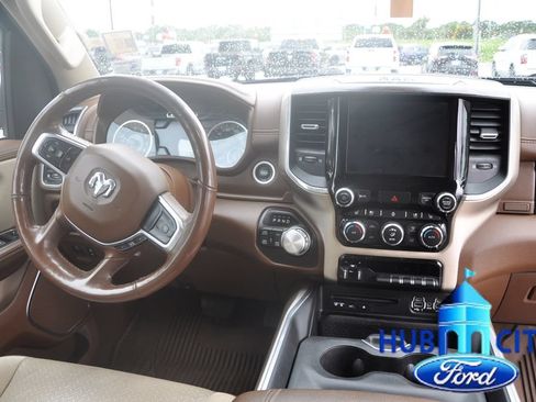 Used 2019 RAM 1500 Laramie AWD/4WD image 19