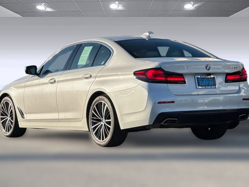 Used 2023 BMW 530i w/ Premium Package image 3