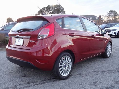 Used 2015 Ford Fiesta Titanium image 4