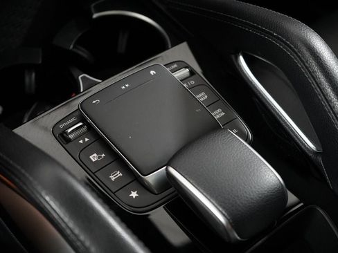 Used 2021 Mercedes-Benz GLE 350 4MATIC image 18